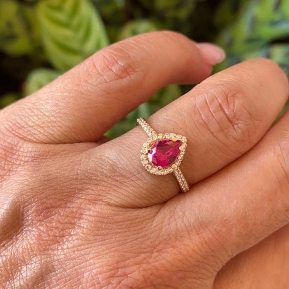 Solid 14K Gold 0.75ct Pear Tear Ruby Ring